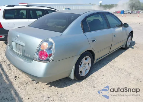 2004 Nissan Altima 2.5 S из США, поврежденный, VIN 1N4AL11D34C143974